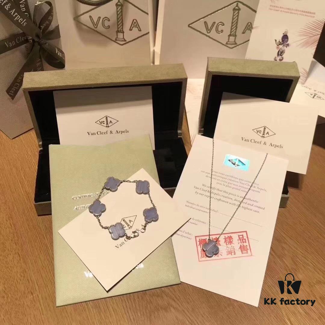 Van Cleef & Arpels Amethyst Chalcedony High-End Taste