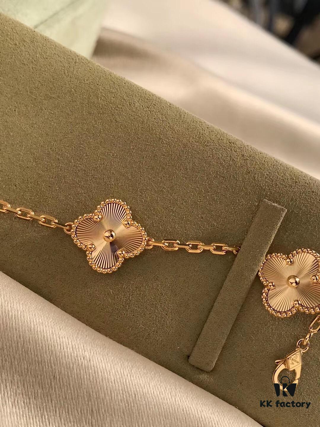 Van Cleef & Arpels Vintage Alhambra Limited Edition Five-Flower Bracelet, S925 Silver with Thick 18K Gold Plating