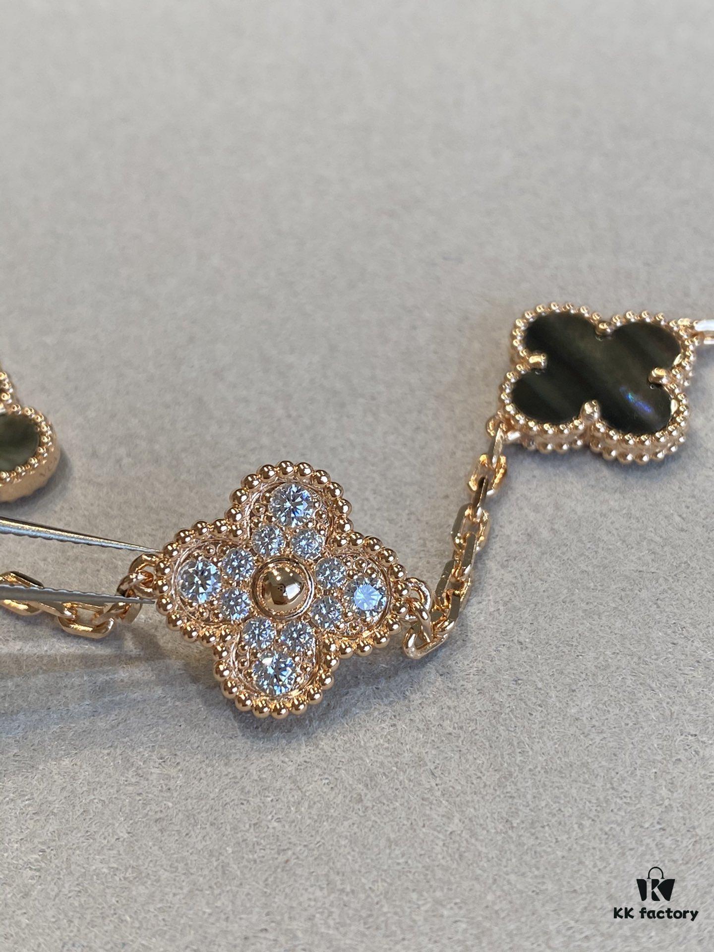 VCA's Five-Petal Natural Gray Shell