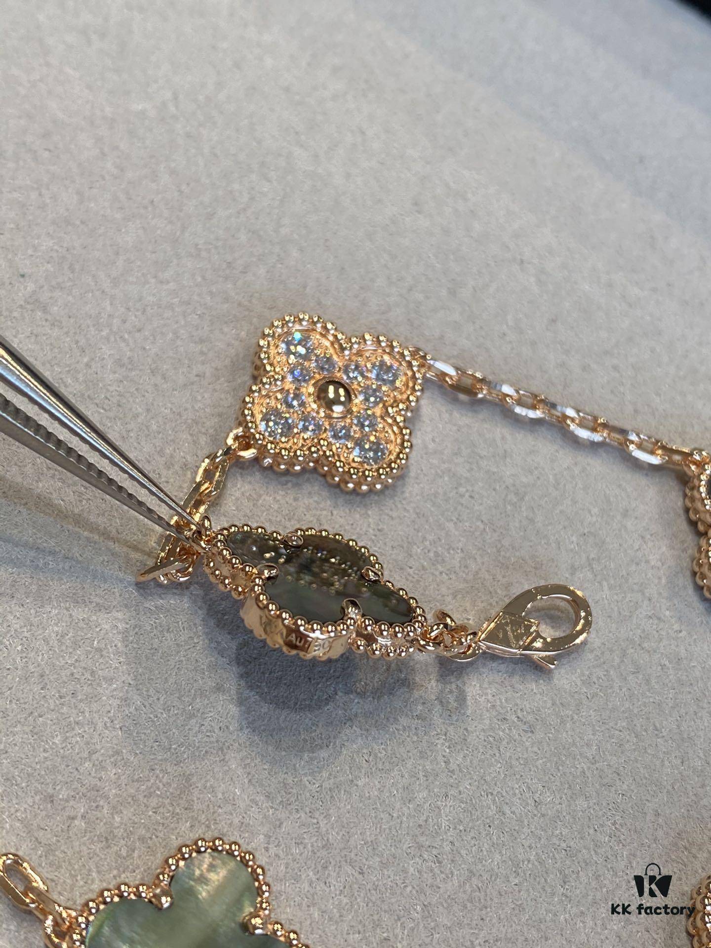 VCA's Five-Petal Natural Gray Shell