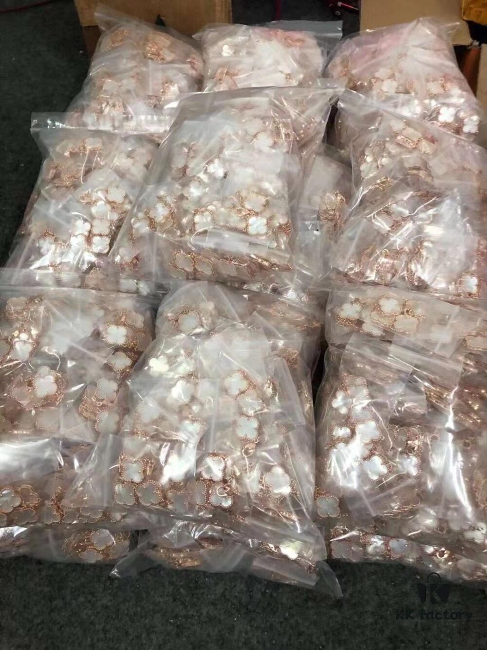 VCA Four-Leaf Clover Bracelet, Pre-ordered by Taobao Live Customers, After the Third Batch Sells Out, Now Taking Orders for the Fourth Batch