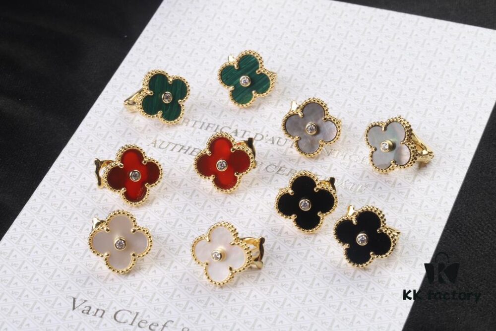 VCA New Version Yellow Gold Natural Peacock Green White Shell Gray Shell Black Onyx Red Onyx Diamond-Studded Ear Cuffs Limited Edition High-End Custom 925 Sterling Silver VCA Van Cleef & Arpels Clover Leaf Lobster Clasp Tour Exclusive Must-Have