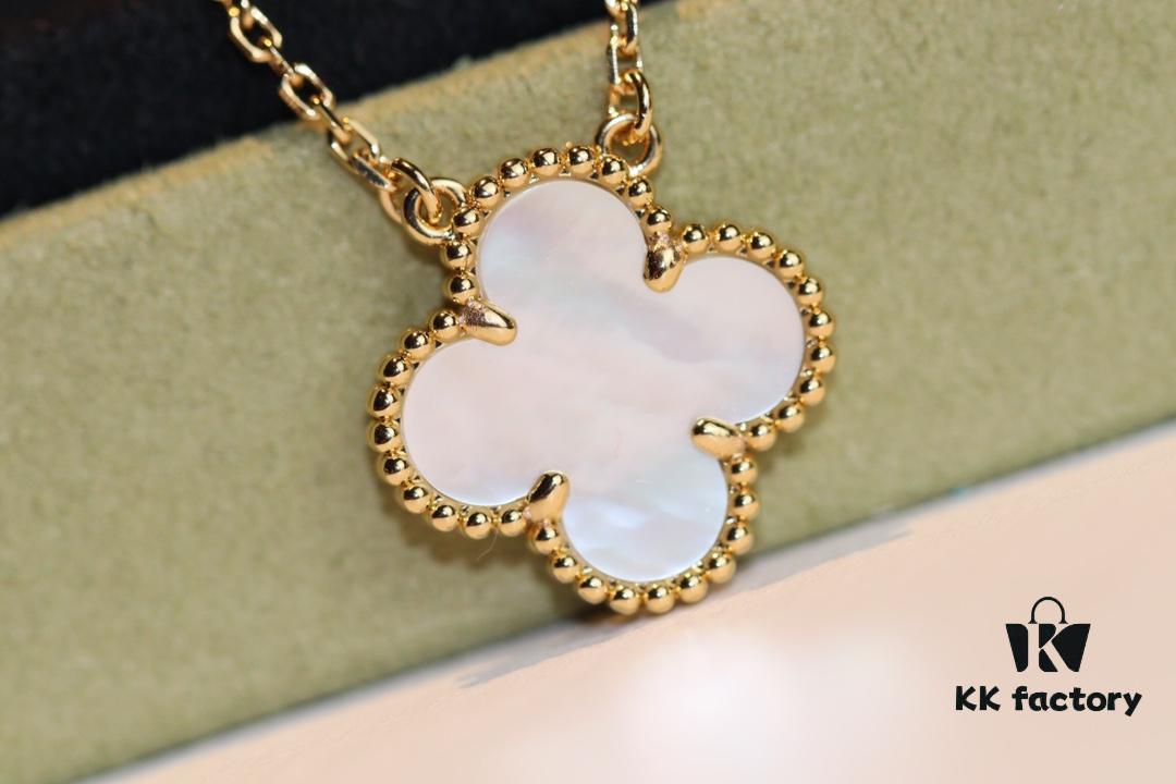 Don't Speak, Shh... 🤫 Observe Our VCA Necklace Crafted with Deep-Sea White Pearl Oyster Shell