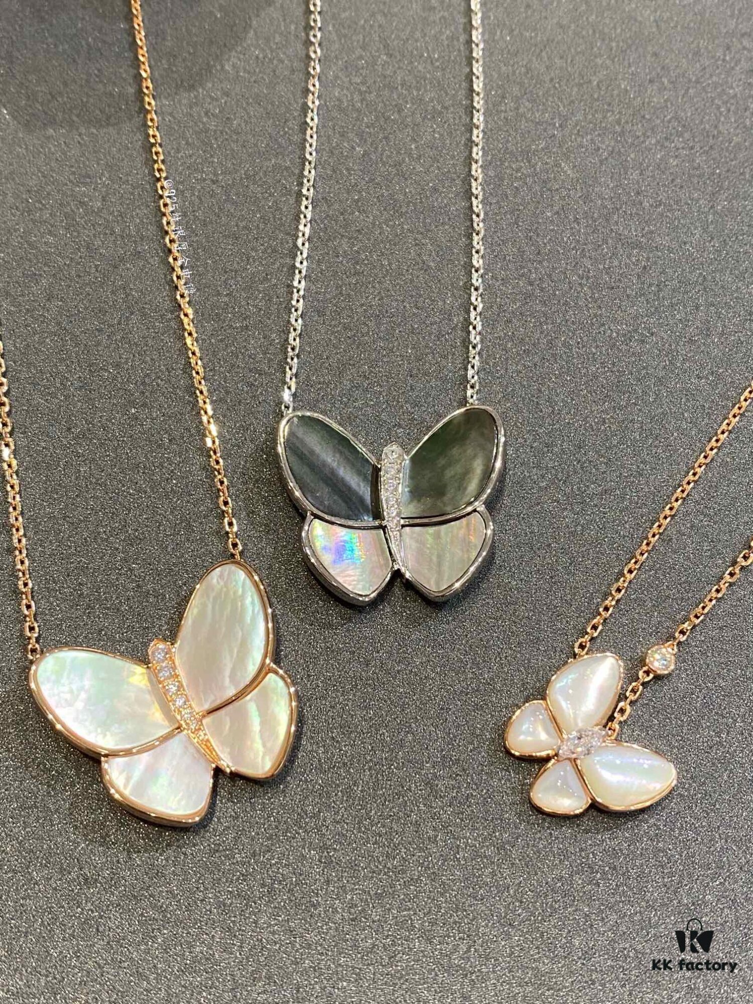 Vca Luxury Pendant, In Stock, Jewelry Craftsmanship