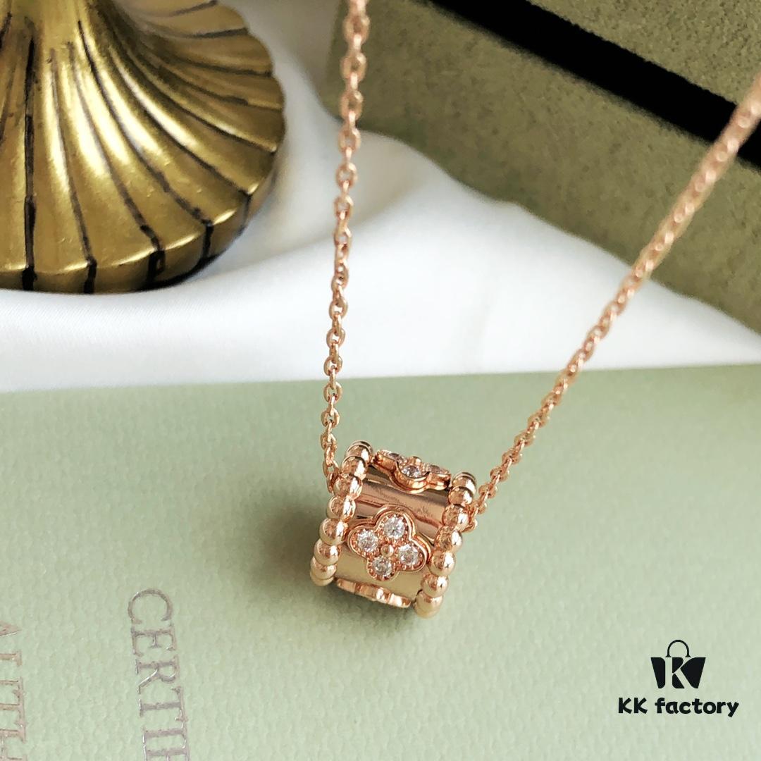 Van Cleef & Arpels Alhambra Clover Necklace Silver Version, Original Custom-Made! Material: 925 Sterling Silver with Vacuum Electroplated 18K Gold Chain