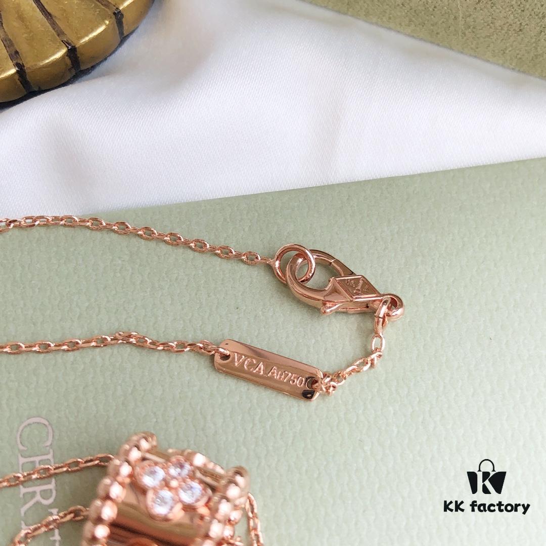 Van Cleef & Arpels Alhambra Clover Necklace Silver Version, Original Custom-Made! Material: 925 Sterling Silver with Vacuum Electroplated 18K Gold Chain