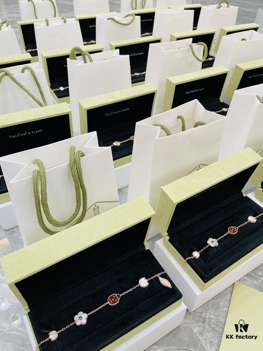 New Four-Leaf Clover Ladybug Braided Bracelet Inspired by Nature