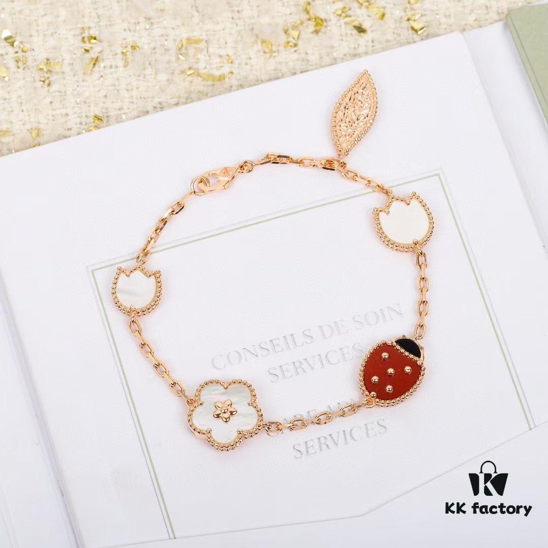 Top-tier VCA-style Ladybug Bracelet Z+, Genuine Jewelry-Grade ZP, Customizable in Real Gold and Diamonds, Only Authentic ZP Real Gold Version, Superior to All Other Gold Products on Market! Lucky Spring Collection Features Ladybugs and Floral Motifs, Celebrating Van Cleef & Arpels' Beloved Theme of Spring Rebirth