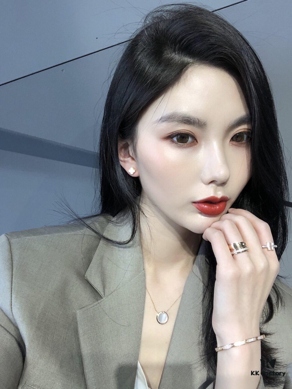 Mini Clover Earrings