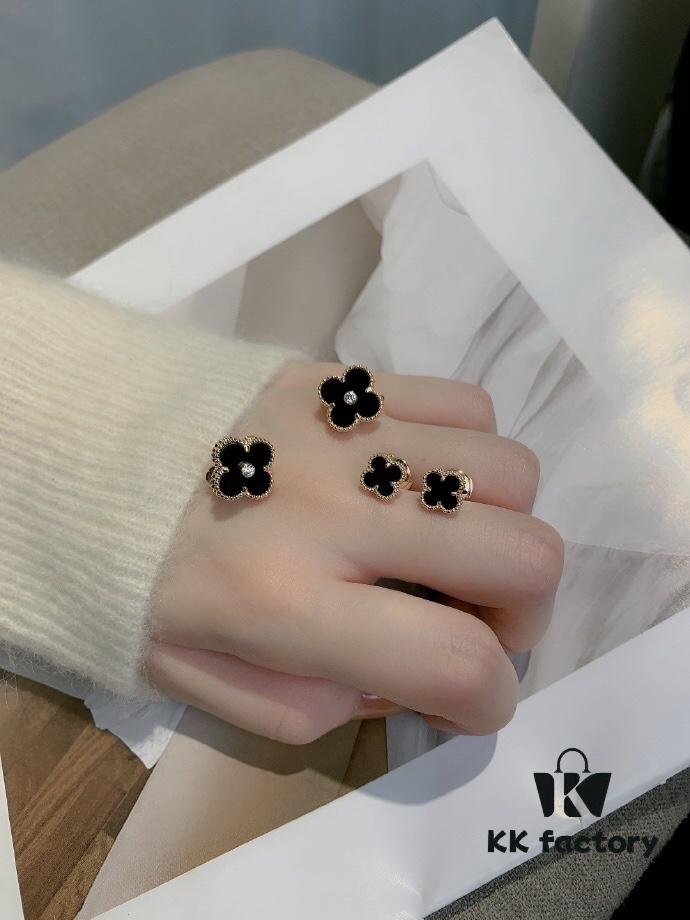 VCA❤️ Stud Earrings, Which One Do You Like?