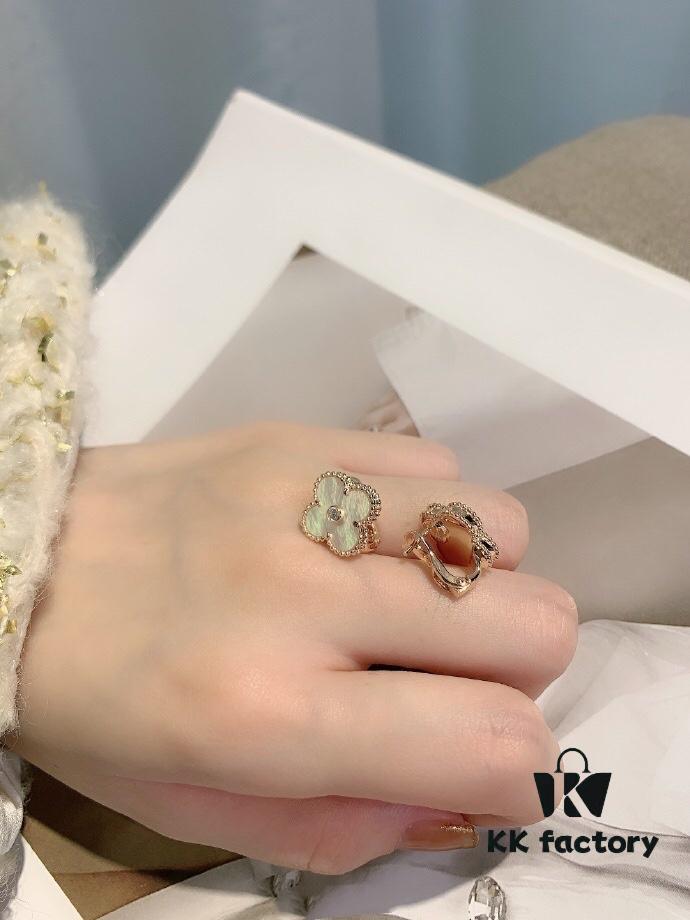 VCA❤️ Stud Earrings, Which One Do You Like?