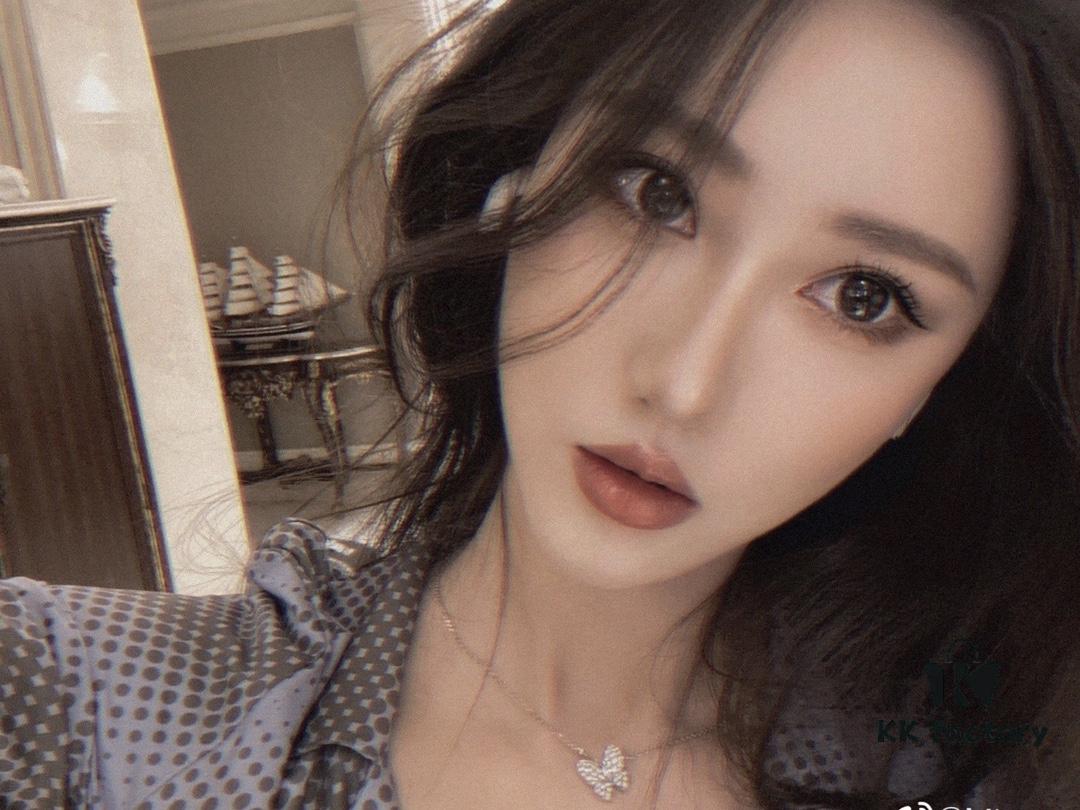 Bestseller 🔥 VCA Marquise Cut Butterfly Necklace 🦋 Popular Celebrity Style ❤️