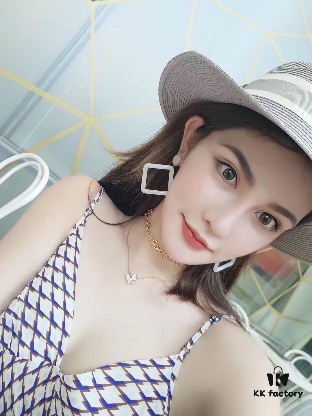 Bestseller 🔥 VCA Marquise Cut Butterfly Necklace 🦋 Popular Celebrity Style ❤️