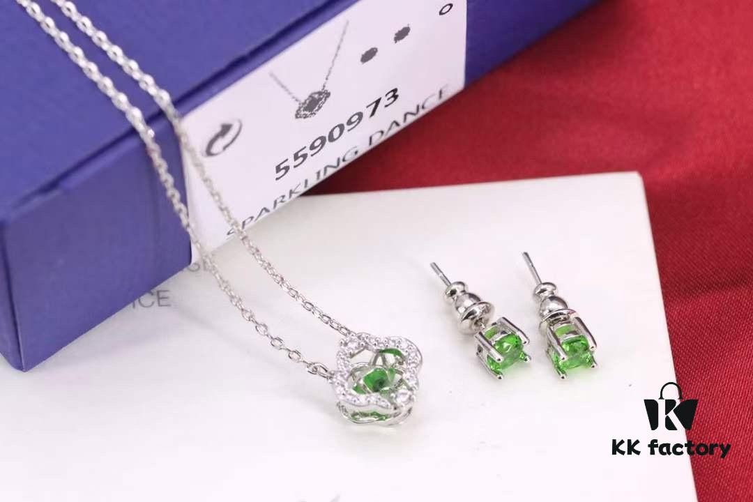 Swarovski Green Beating Heart Four-Leaf Clover Single Diamond Set