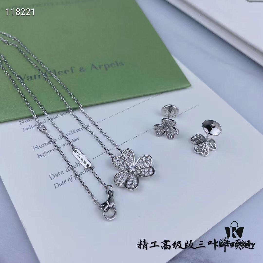 925 VCA Clove Necklace, Breaking the Classic VCA Four-Leaf Clover Design, Full Diamond Style Particularly Flattering and Versatile