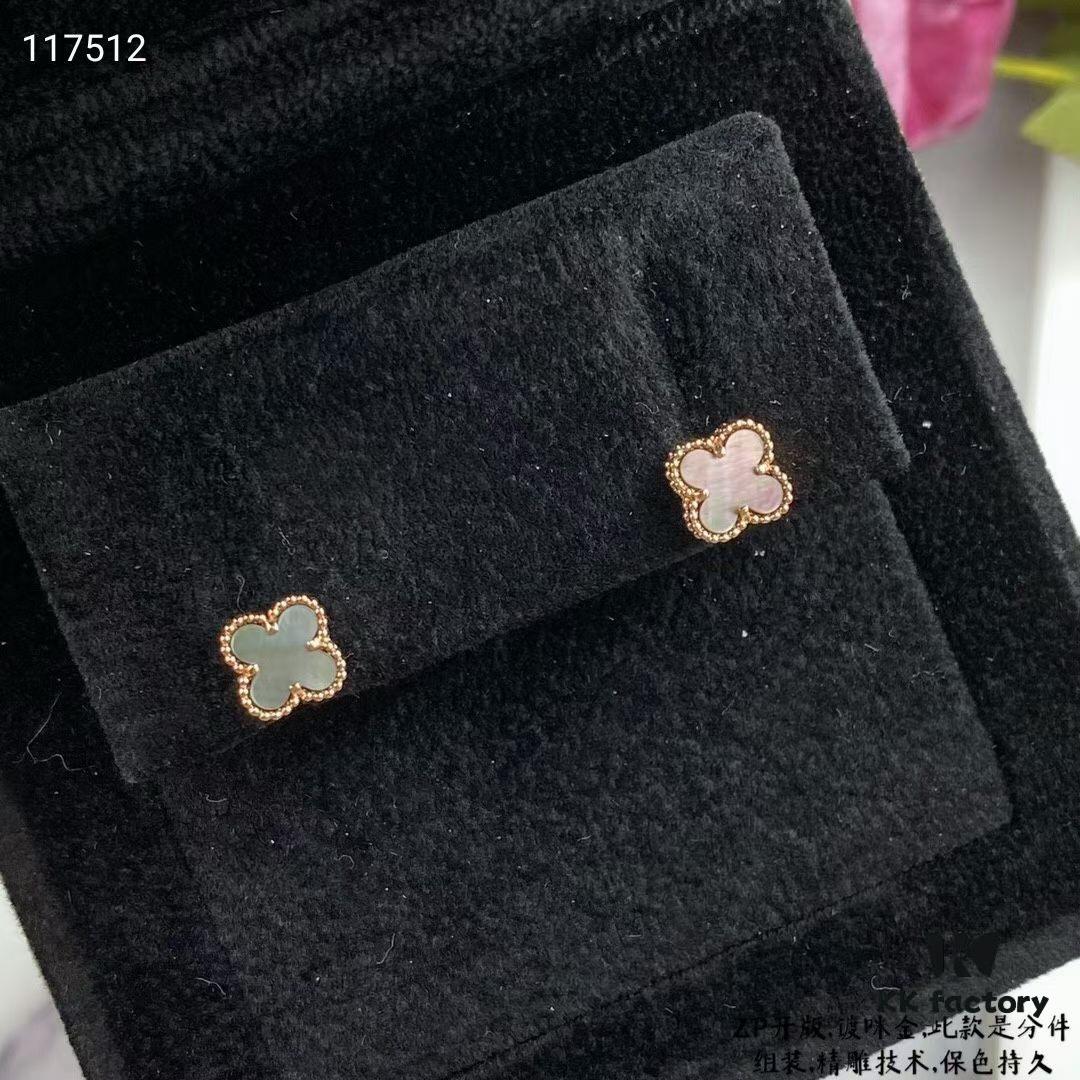 ZP Updated Version V Gold Plated with Mimi Gold, Long-Lasting Color - VCA Clovers & Arpels Mini Natural Gray Shell Four-Leaf Clover Stud Earrings with Original Saucer Backs