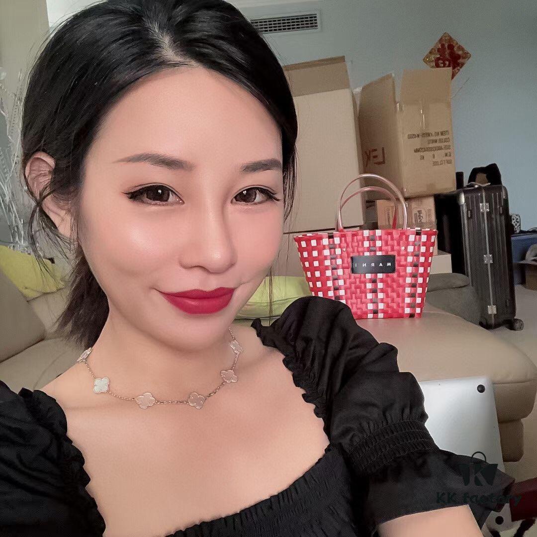 Van Cleef & Arpels Alhambra Necklace, Four-Leaf Clover 🍀, Elegant and Stylish in Every Color