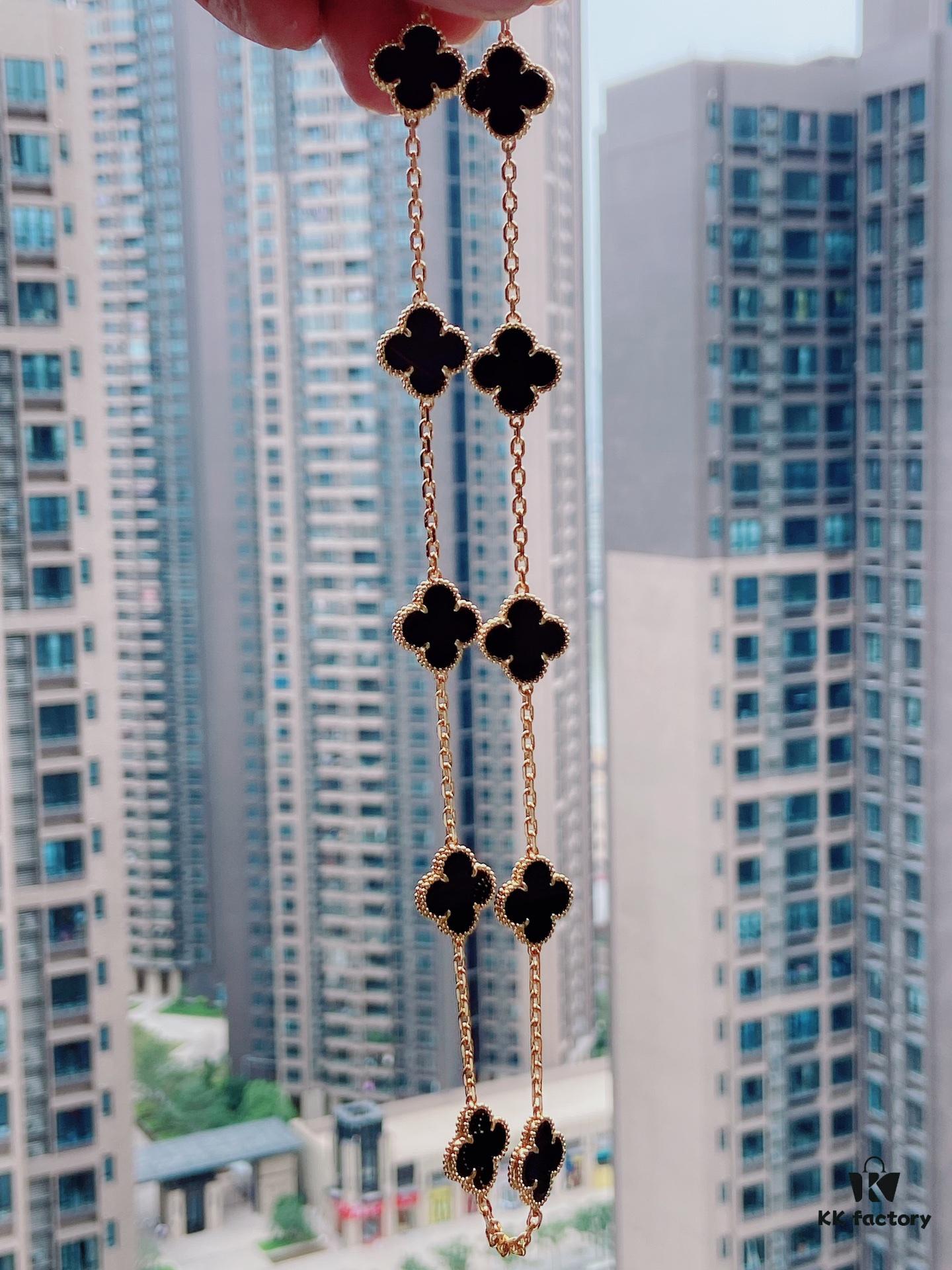 VCA Alhumbert Vintage Ten-Flower Yellow Gold Black Onyx Necklace