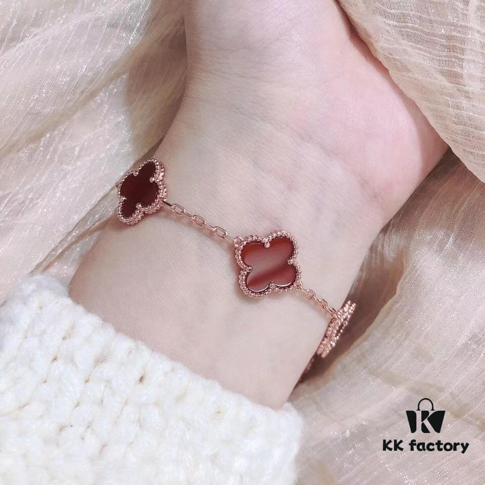 VCA Wearing Image, Classic Alhambra Five-Petal Bracelet