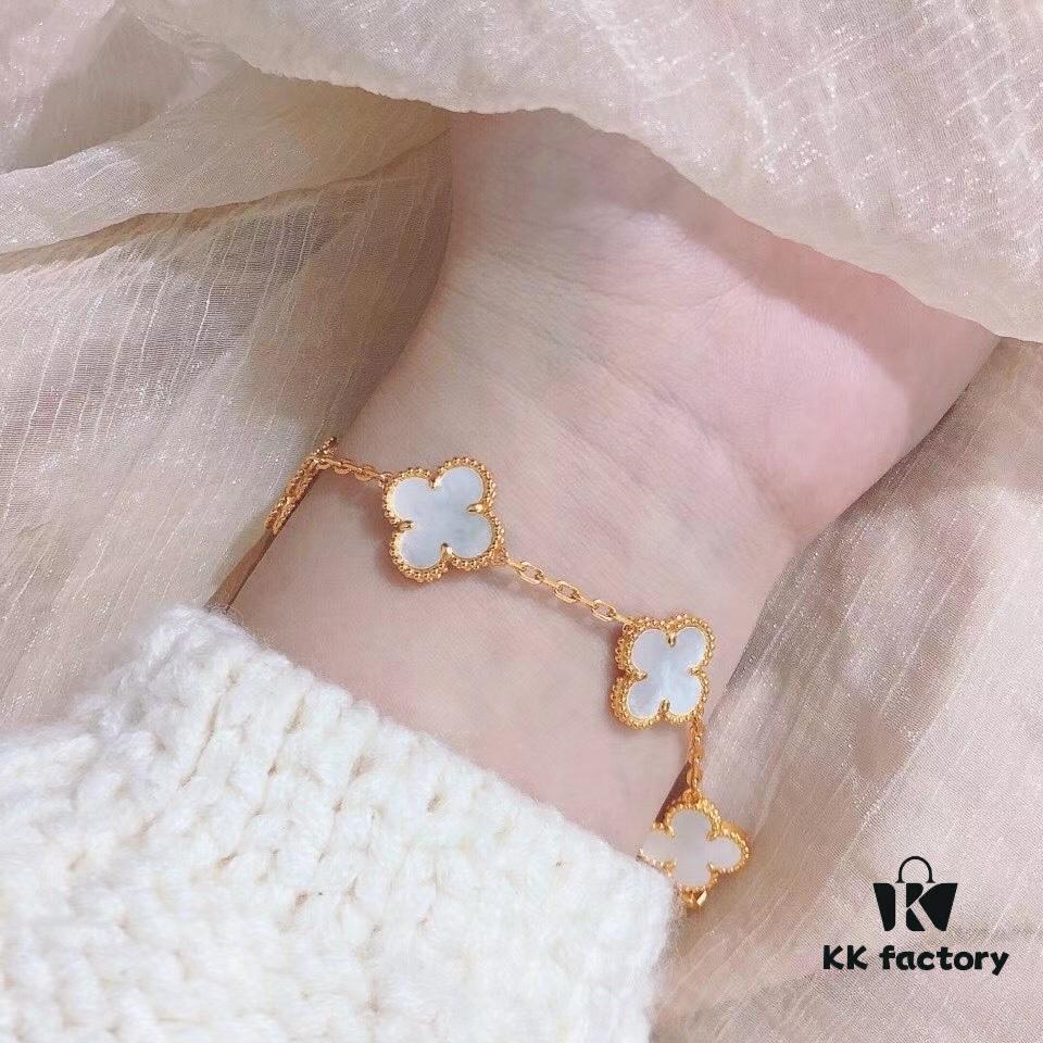 VCA Wearing Image, Classic Alhambra Five-Petal Bracelet