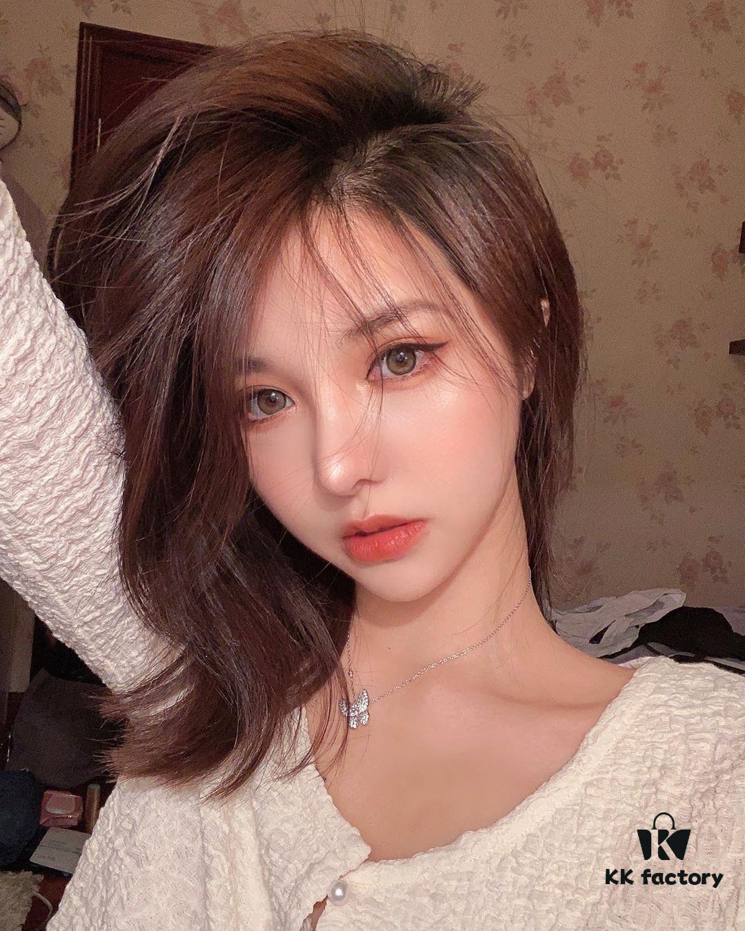 VCA Classic Full Diamond Butterfly Necklace, Luxurious and Elegant Design, Universally Flattering, Must-Have for VCA Enthusiasts