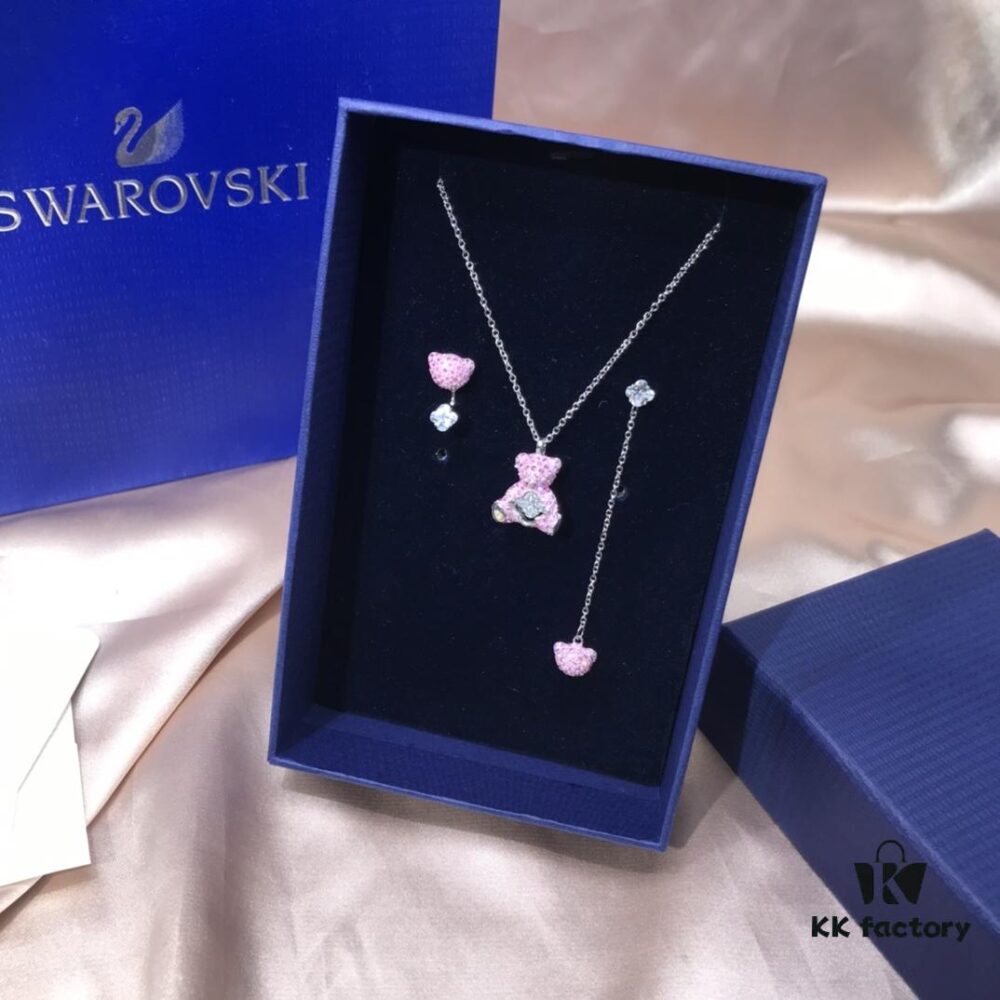Exclusive Swarovski Valentine's Day New Arrival, Clover Dancing Bear 🐻