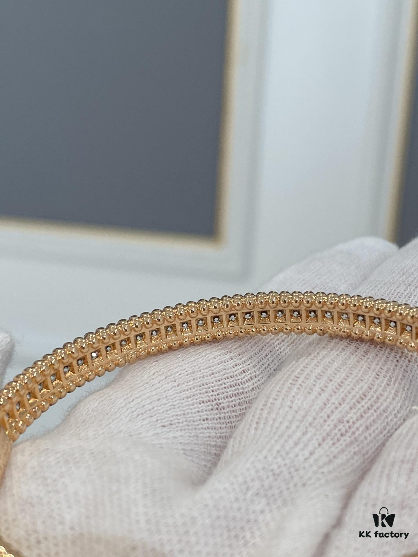 New VCA Four-Leaf Clover Perlee Beaded Bracelet, Single Row Diamond Bracelet, Classic Stacking Design, Vintage and Exquisite