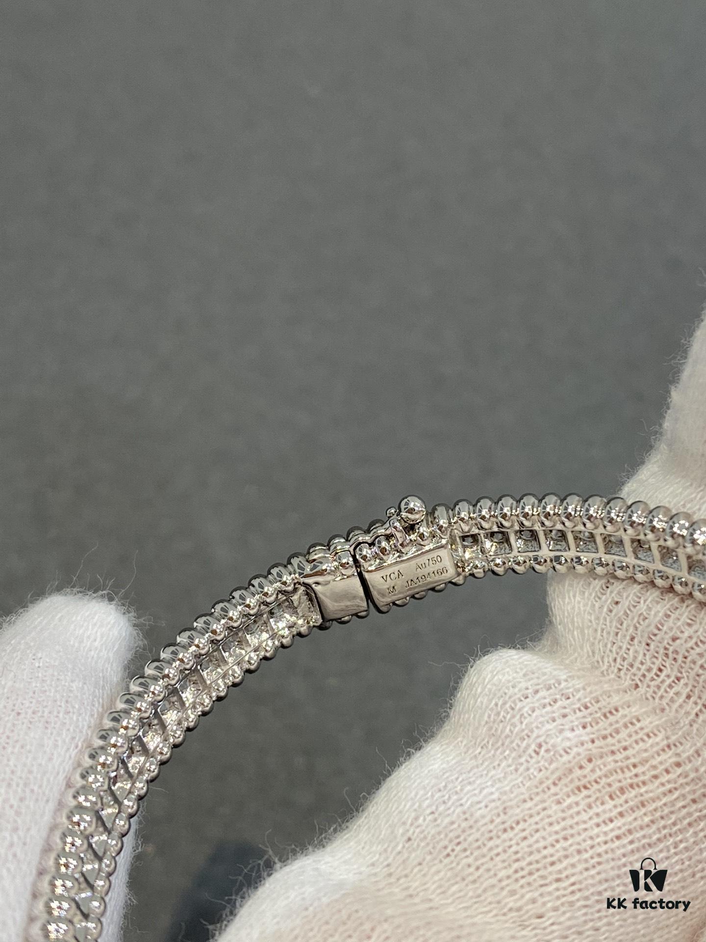 New Vca Four-Leaf Clover Perlee Beaded Bracelet, Single Row Diamond Bracelet, Classic Layering Design, Vintage and Exquisite