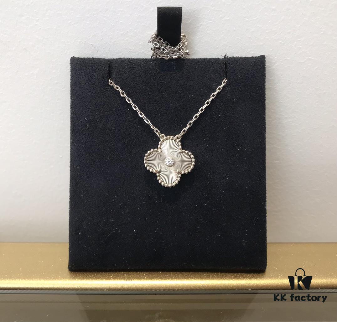 Clover Necklace Collection