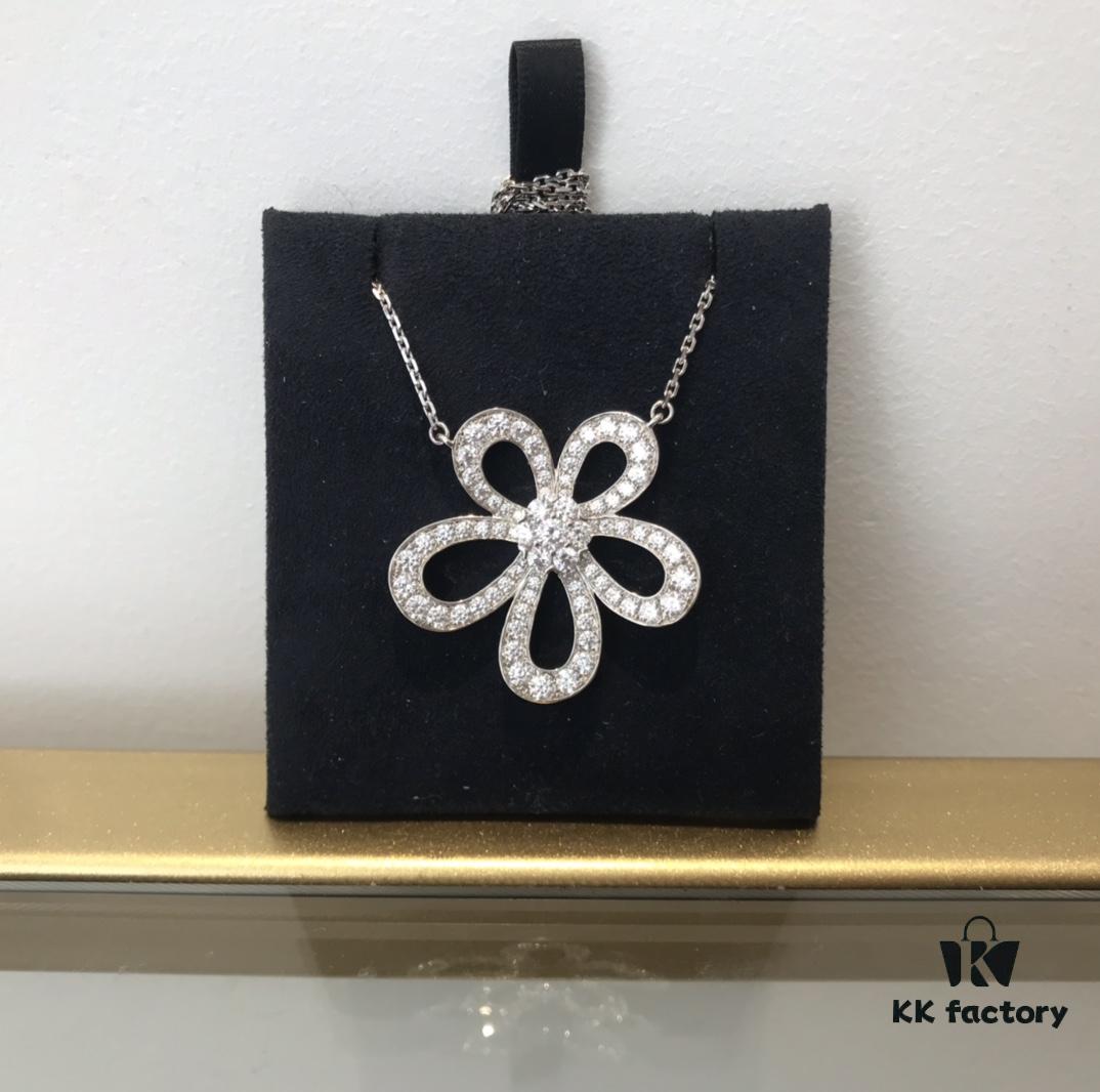 Clover Necklace Collection