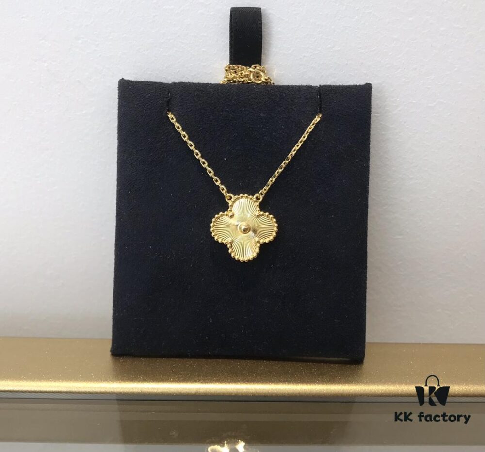 Medium Clover Necklace Collection - Diamond-Paved Top-Quality Sterling Silver 18K Gold Plated