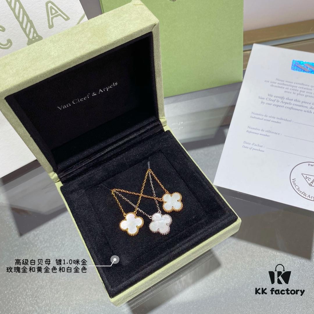 Chunky Chain with CNC-Cut Clasp, V Gold Plated with Imitation Gold, Vca Clover Necklace Featuring White Mother-of-Pearl, Red Agate, and Black Agate