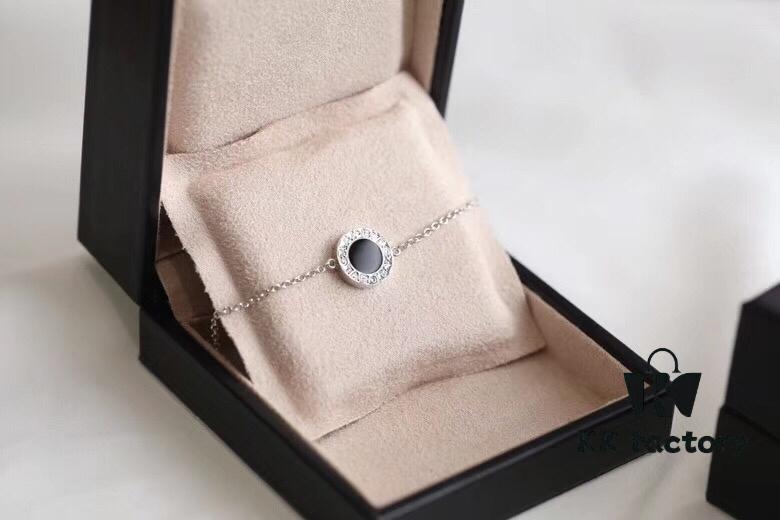 Bvlgari Single Round Bracelet (White + Black)