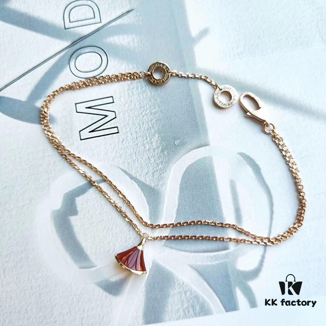 BV DIVA Bracelet, Limited Stock, Original Custom Design, White Pearl Mother of Pearl and Red Carnelian, Absolutely Elegant and High-End! Authentic Original Clasp, You'll Love It as Soon as You Receive It!