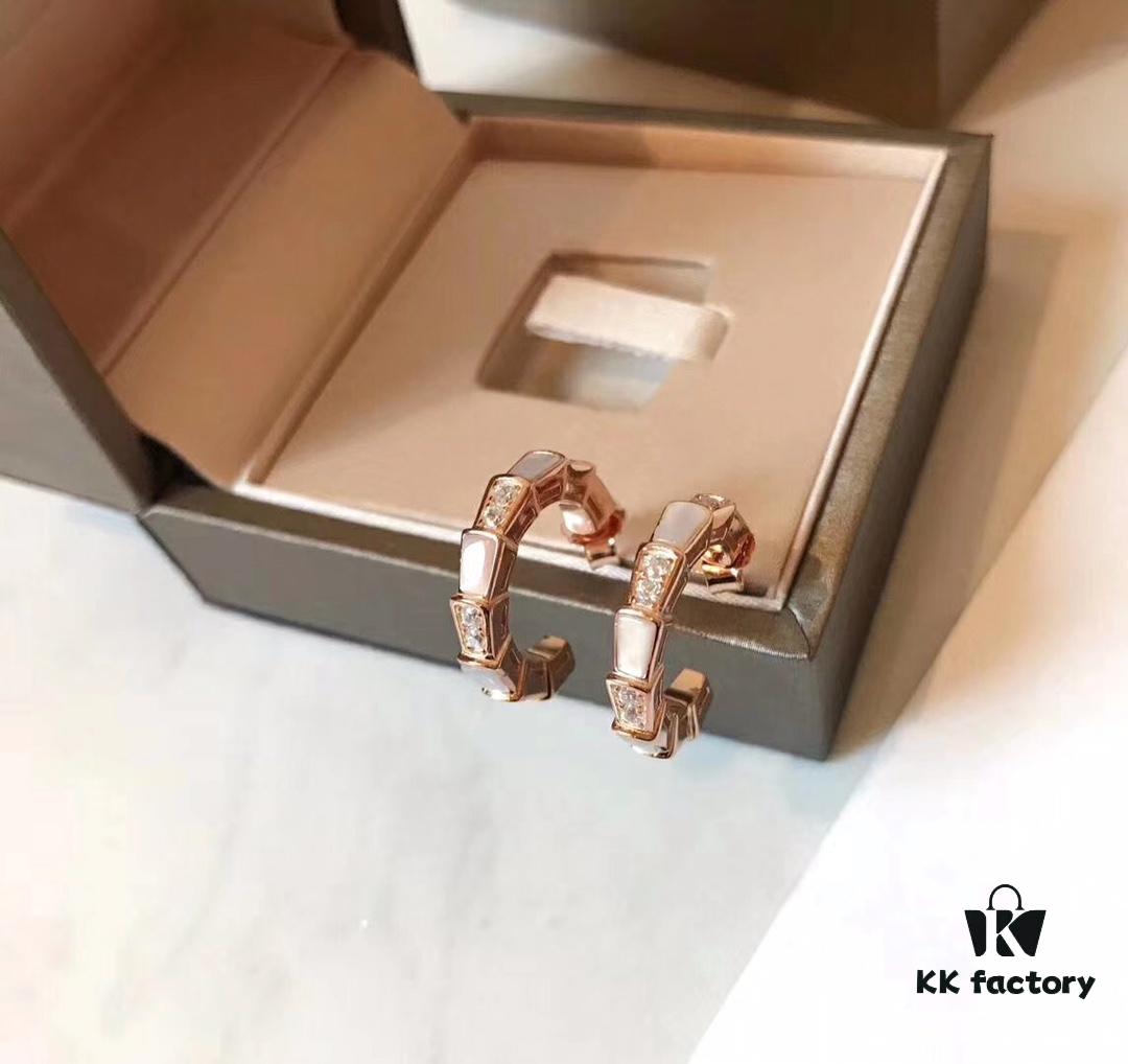 👑【Top-tier Replica】BVLGARI Classic Revival - Exclusive Online, Hot Selling Natural Shell Earrings, Serpenti Design with Sparkling Diamonds, Elegant and Feminine Lines, Thickened 925 Sterling Silver with Gold Plating, Genuine Mother-of-Pearl, Authentic Engraving