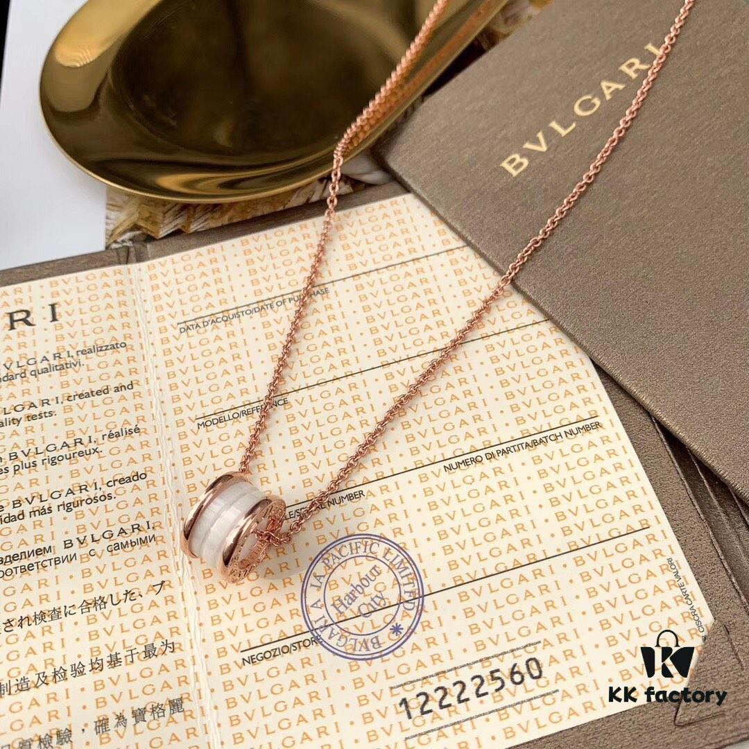 Exclusive In-Stock! White Ceramic Necklace Bvlgari B.ZERO1 Series Necklace with Rose Gold Chain Featuring Black Ceramic Spiral Pendant