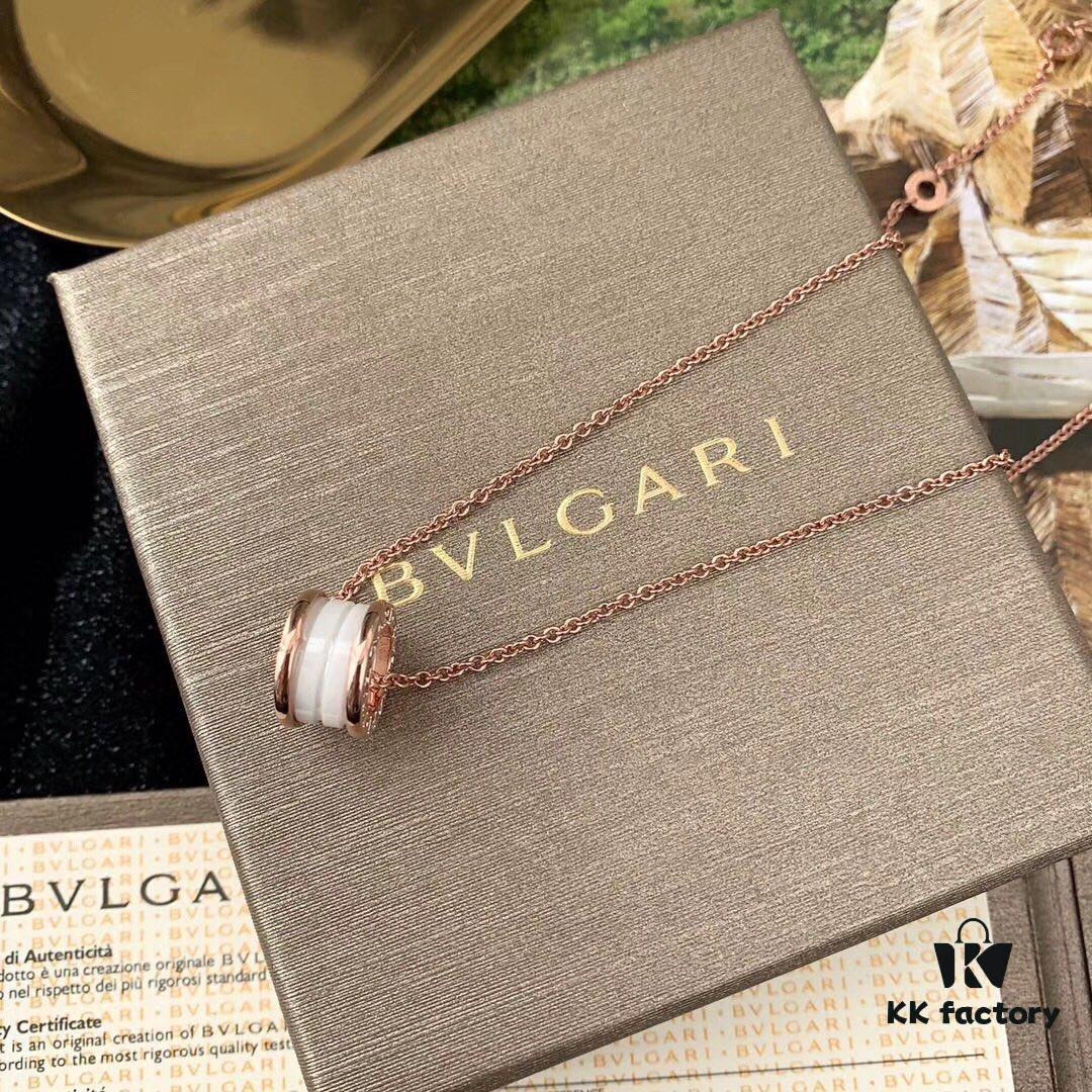 Exclusive In-Stock! White Ceramic Necklace Bvlgari B.ZERO1 Series Necklace with Rose Gold Chain Featuring Black Ceramic Spiral Pendant