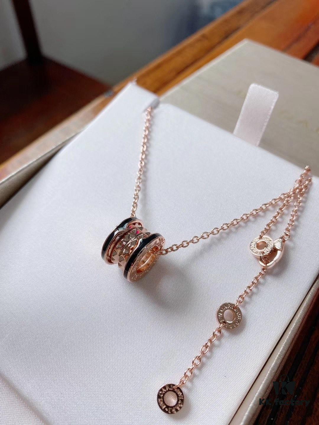 Bvlgari's Latest Resin Honeycomb Necklace