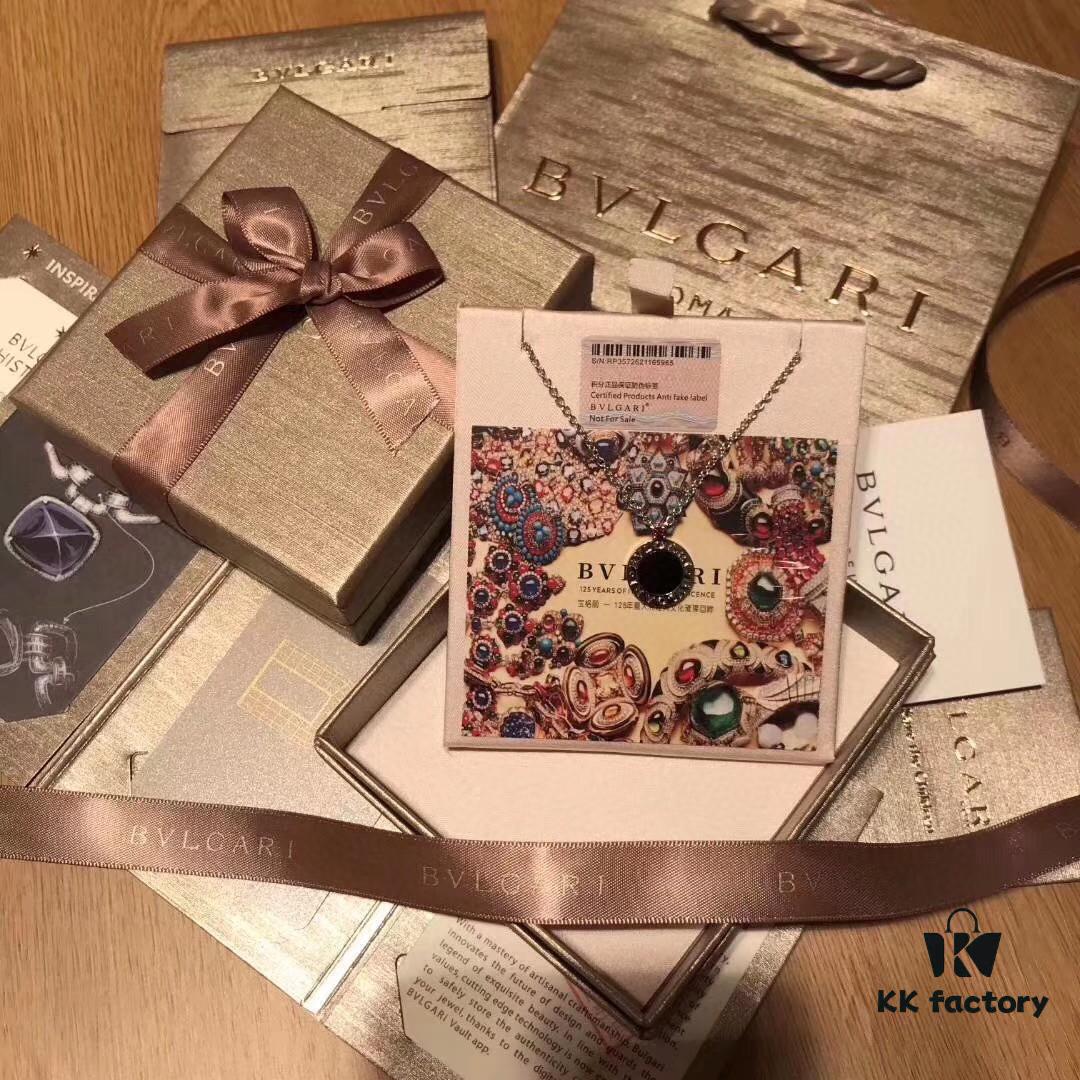 New Arrival Bvlgari Red Person Necklace Pendant