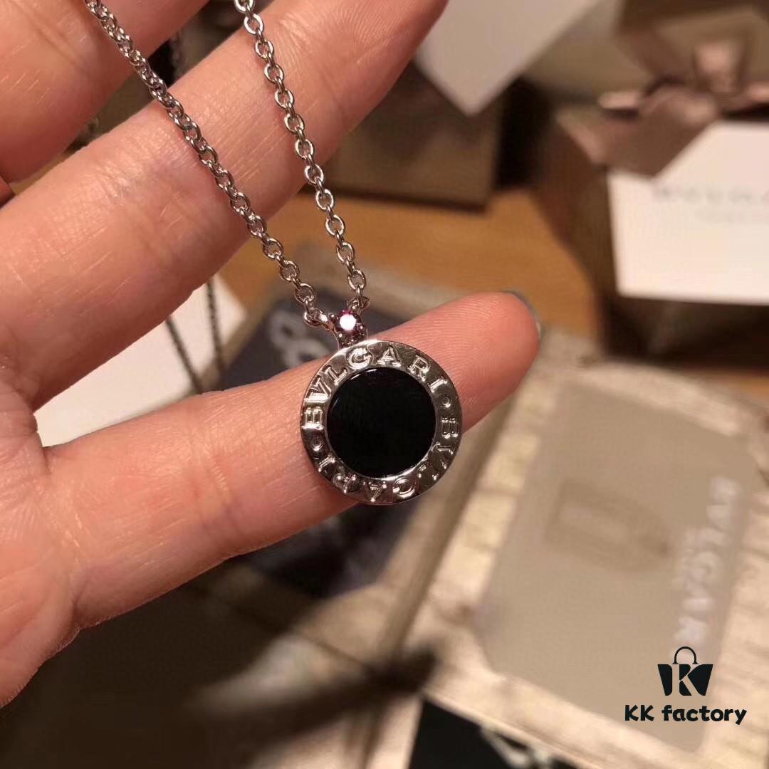 New Arrival Bvlgari Red Person Necklace Pendant