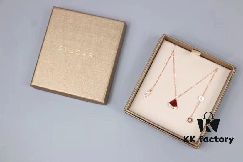 High-End Custom 925 Sterling Silver Fan-Shaped Necklace with White Mother of Pearl, Red Carnelian, and Black Onyx – Diva Series by Baojia, Inspired by Bulgari Design