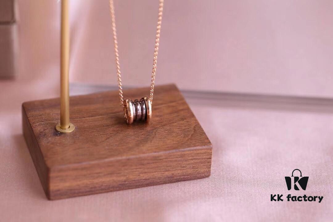 BVLGARI Brown Ceramic Necklace Mini with Latest V Gold Material