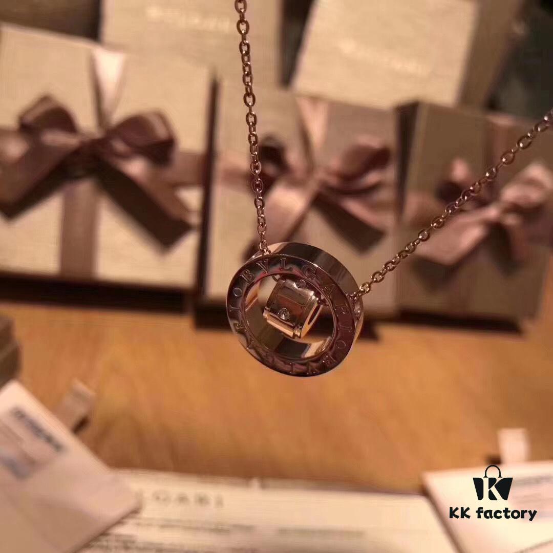 Bvlgari Classic Large Double Ring Necklace ✨ Long-lasting Color, Anti-allergic Treatment, Original Replica, High-end Custom 925 Pure Silver, 1:1 Counterfeit Super Fine 🔥🔥 Each Piece Handcrafted, Unbeatable Value ✨ Rose Gold and White Gold, Original Style Chain, Couple's Design