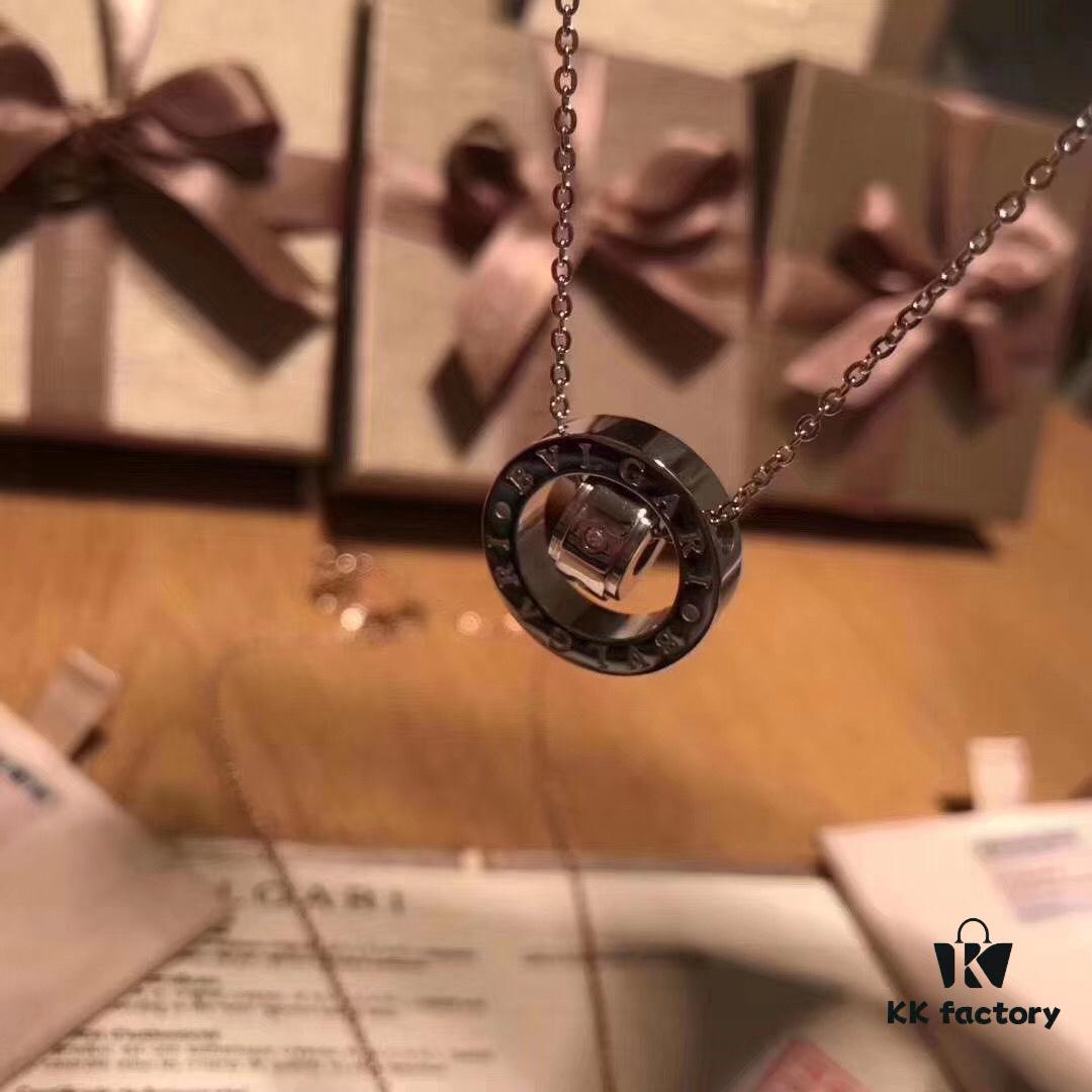 Bvlgari Classic Large Double Ring Necklace ✨ Long-lasting Color, Anti-allergic Treatment, Original Replica, High-end Custom 925 Pure Silver, 1:1 Counterfeit Super Fine 🔥🔥 Each Piece Handcrafted, Unbeatable Value ✨ Rose Gold and White Gold, Original Style Chain, Couple's Design