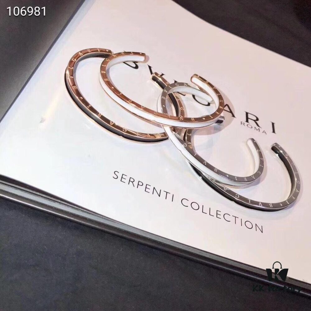 Bvlgari Classic C-Shaped Open Letter Bracelet, Luxury Elegant and Sophisticated Design, High-End Top Quality, CNC Polished Plating, Thick Gold Construction, Adjustable Unisex Style, Hypoallergenic and Fade-Resistant, Black and White Stylish Dual Colors, Fashionable Couple Bracelet