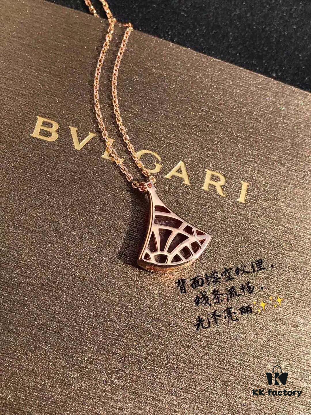 Bvlgari Divas' Dream Natural Carnelian Fan Necklace
