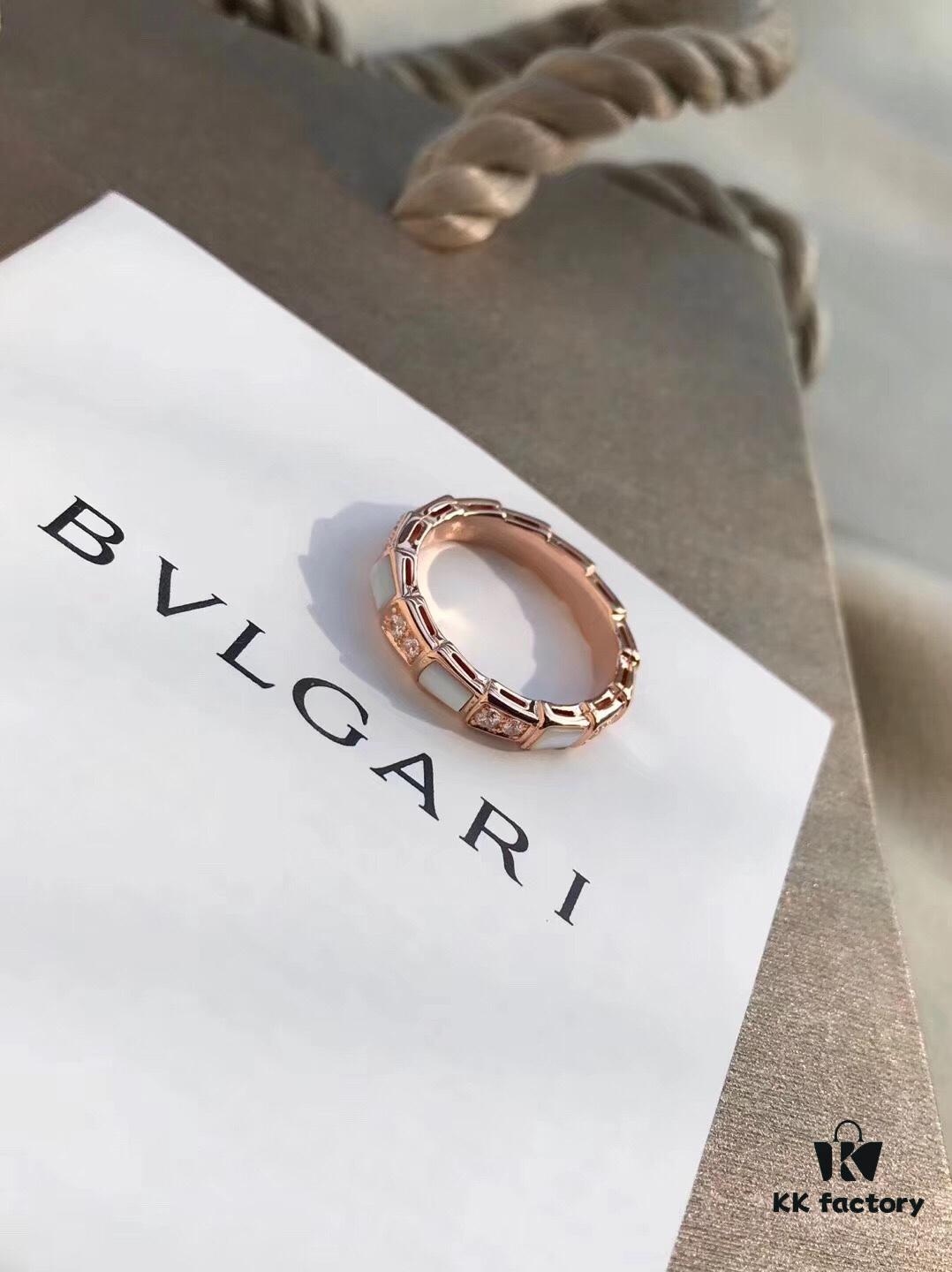 Bvlgari Serpenti Viper Series Mother-of-Pearl Snake Bone Ring in S925 Silver with 18K Gold Plating, Embellished with 12 Diamonds and 6 White Shell Inlays