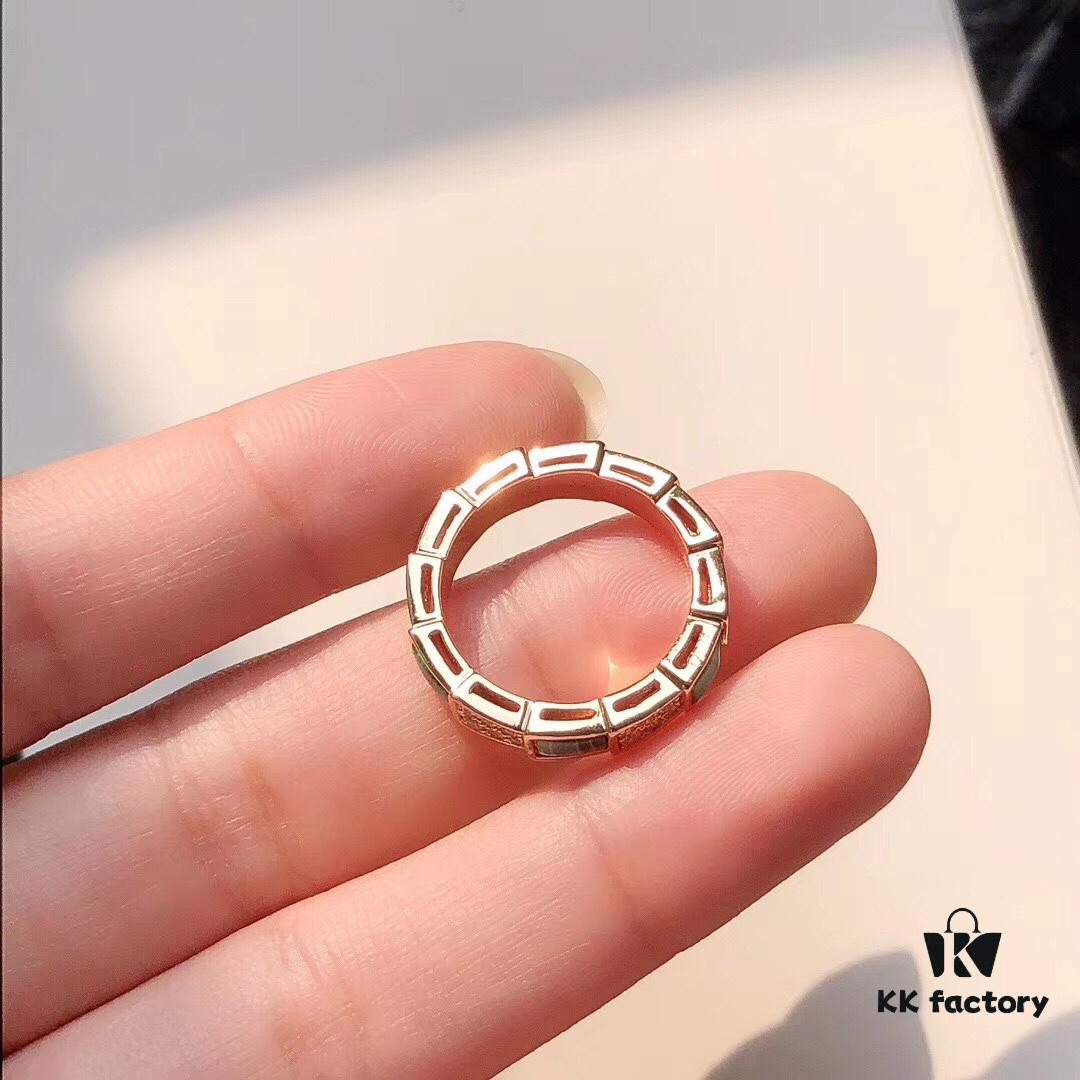 Bvlgari Serpenti Series Turquoise Snake Ring Minimalist Understated Luxury Meaningful Wedding Band Series Premium S925 Sterling Silver with Thick Gold Plating