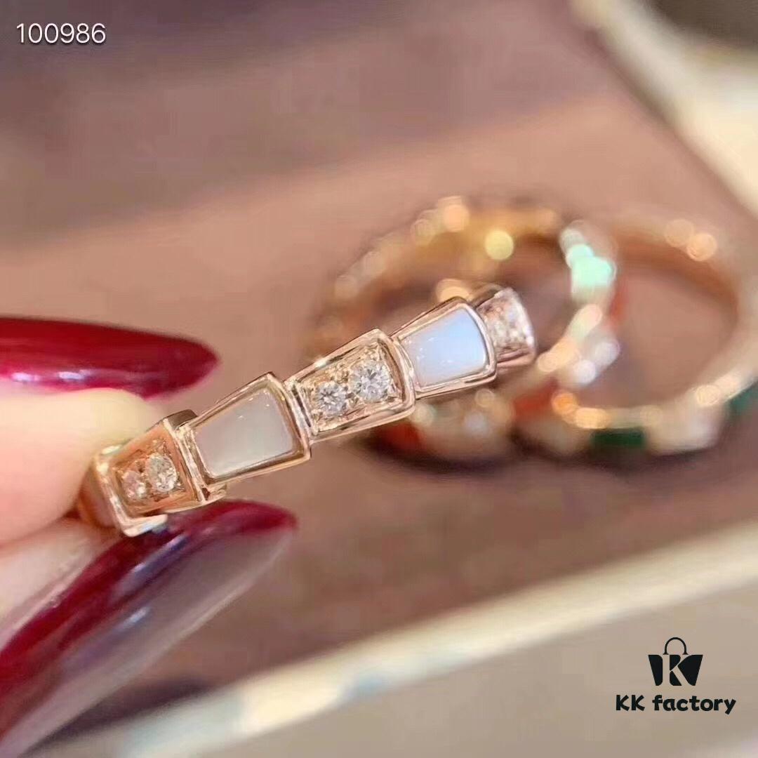 Luxury Level Three-Color Natural Shell Agate Ring BVLGARI Serpenti Design 925 Sterling Silver Thick Gold Plated Diamond-Cut Elegant Women's Ring