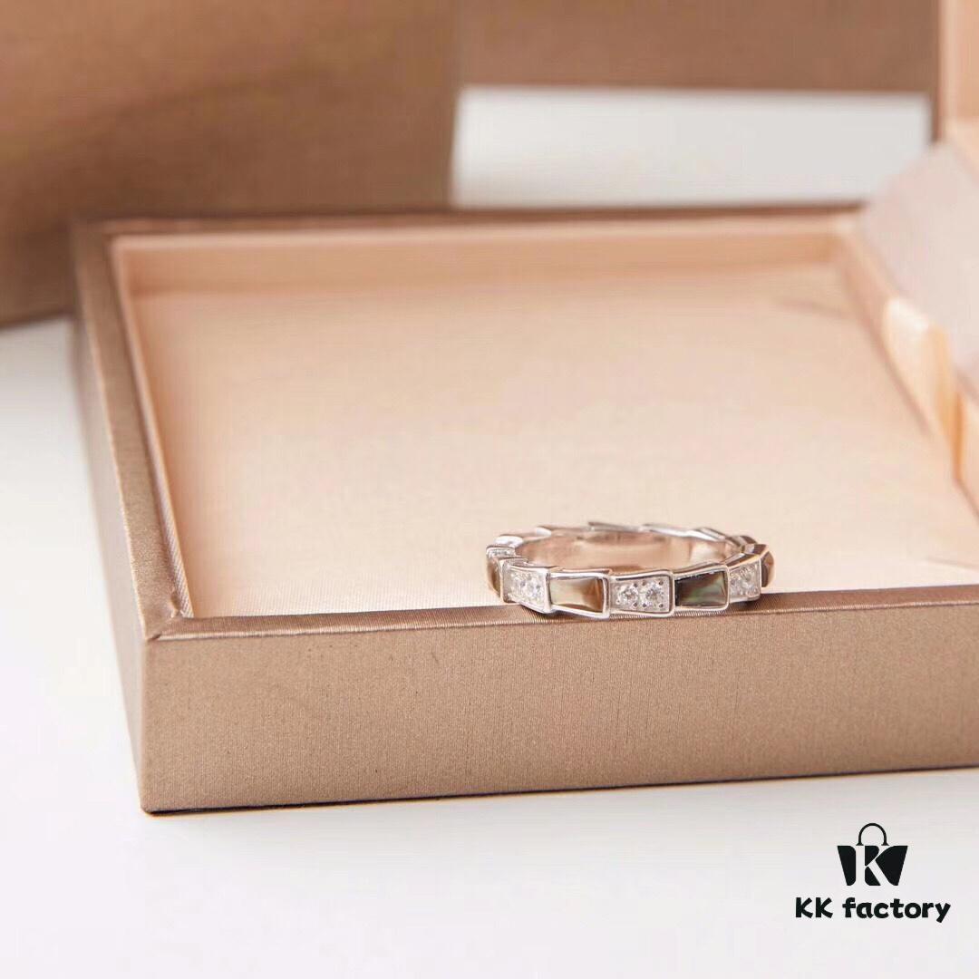 Bvlgari Serpenti Viper Series Snake Bone Ring